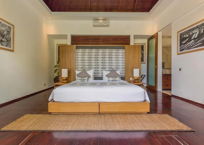 Eshara 8 Bedrooms *